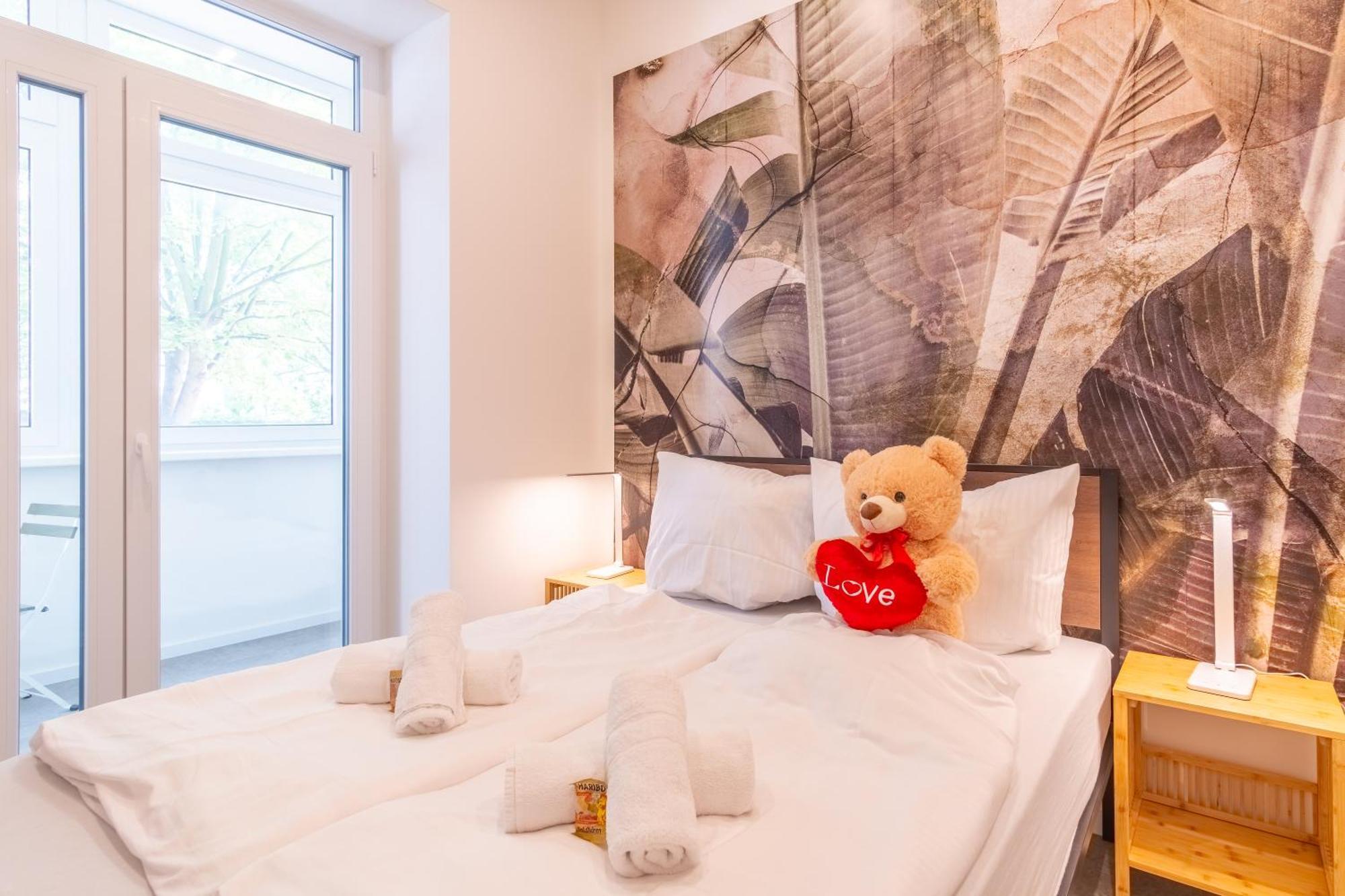 65 Zoll 4K Tv, Disney Plus, Soundbar, Kostenloser Kaffee, 5 Raeume Leipzig Exterior foto